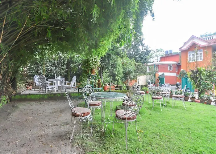 Spot On 625 Melungtse Hotel