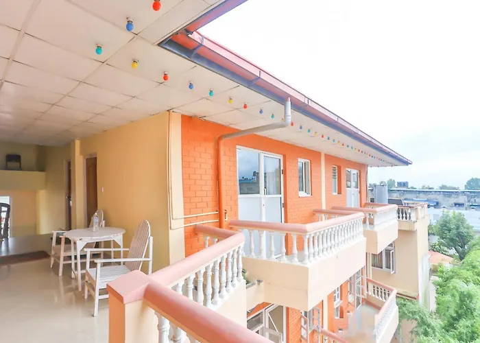 Spot On 625 Melungtse Hotel