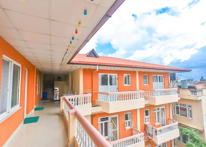 Spot On 625 Melungtse Hotel